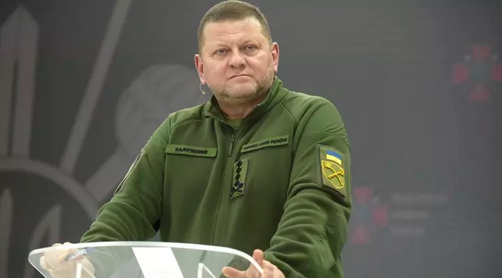 Валерий Залужный.