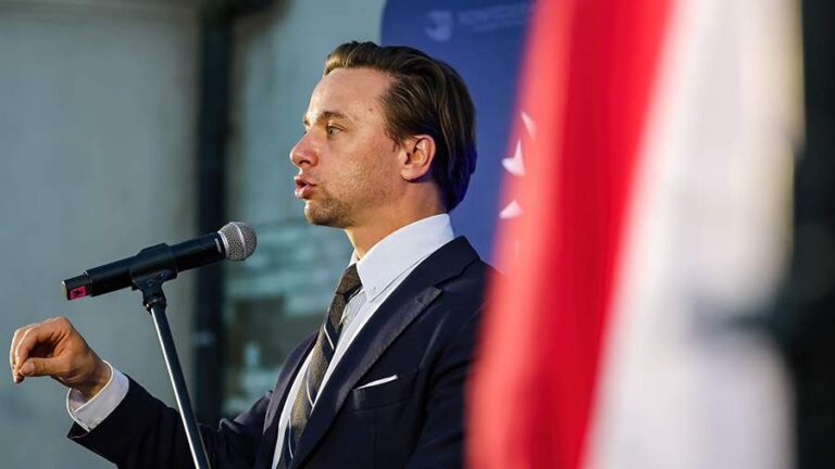 20240606_aaa_s197_354