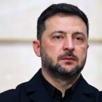 2025-11-17T125307Z_741427822_RC2CYHAFXUU6_RTRMADP_3_UKRAINE-CRISIS-FRANCE-MACRON-(1)