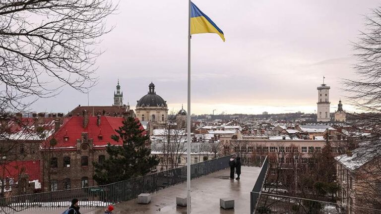 2025-11-25T164812Z_700203758_RC2P3IAH0K75_RTRMADP_3_UKRAINE-CRISIS-LVIV (2) copy