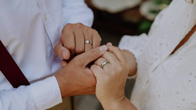 09cc174ed1262f61012dae8f1e3fefcf616dd17de9ec8c0cd97a5e7ac106a2cc