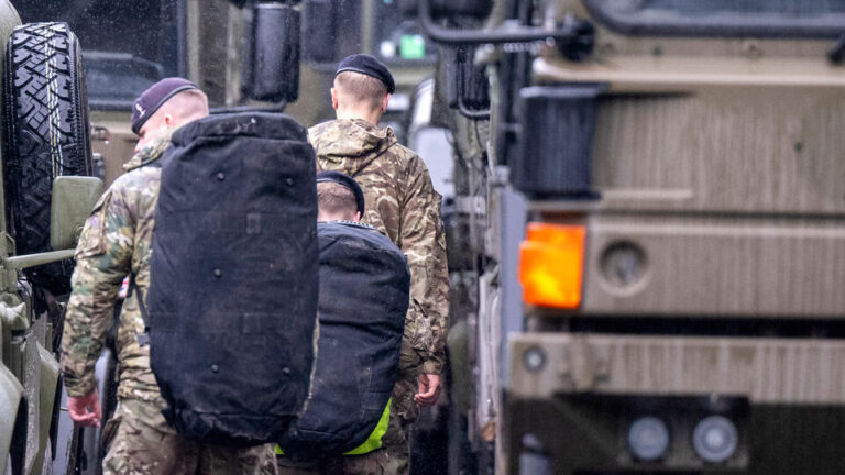 f17b44b2a2a0297a332ec168eeb6145fee174400d1f0f6e8bfc79f5be428a308