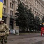 Военное положение и мобилизацию продлили в Украине