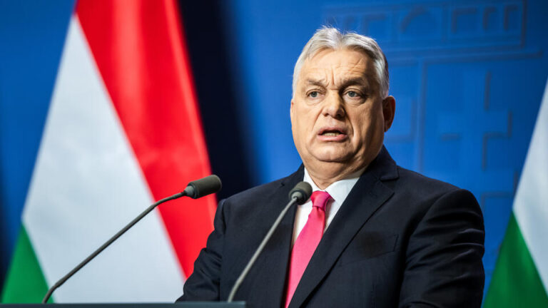 c4b2585c183d1a9efa14d4c7d2380e8131624bbedc64a4642c1f107171f52d77