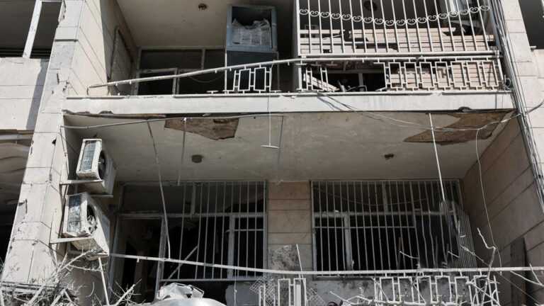 3194e37b7d836aac2d2352d07cec75eec9c8f121a8b9a3b443d6345768972d215f8fc7