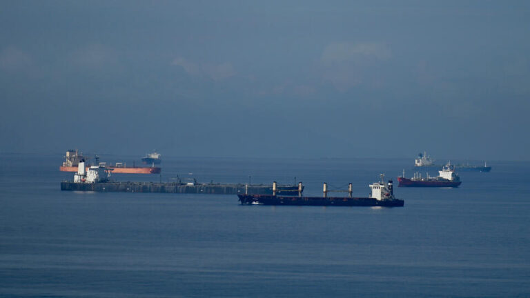 94f138f6e9be9c8d656ec76d2e20448d1dee64f395d407c2b05649dc4a179cc388e947