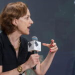 d2d0372-anne-applebaum-705